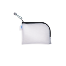 Weiße, gepolsterte Tasche mit Reißverschluss und Karabinerhaken, ideal für die Aufbewahrung von kleinen Gegenständen.