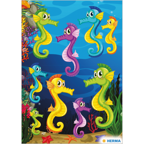 Bunte Seepferdchen in verschiedenen Farben schwimmen im Wasser, umgeben von Korallen und Pflanzen.