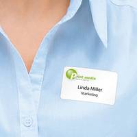 Toepassingsbeeld textiellabel op blouse